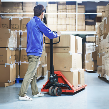 worker trasport goods