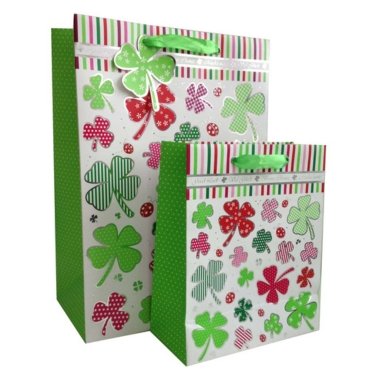 Four leaf cover christmas gift bags